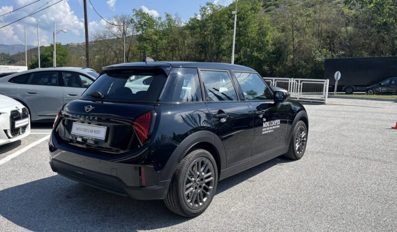MINI Cooper C 5-Doors Essential Trim full