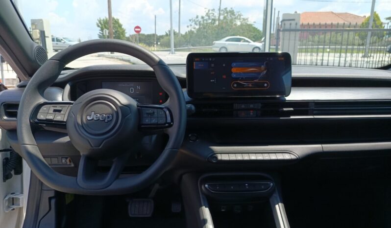 Jeep AVENGER 1.2 110HP MHEV DCT LONGITUDE full