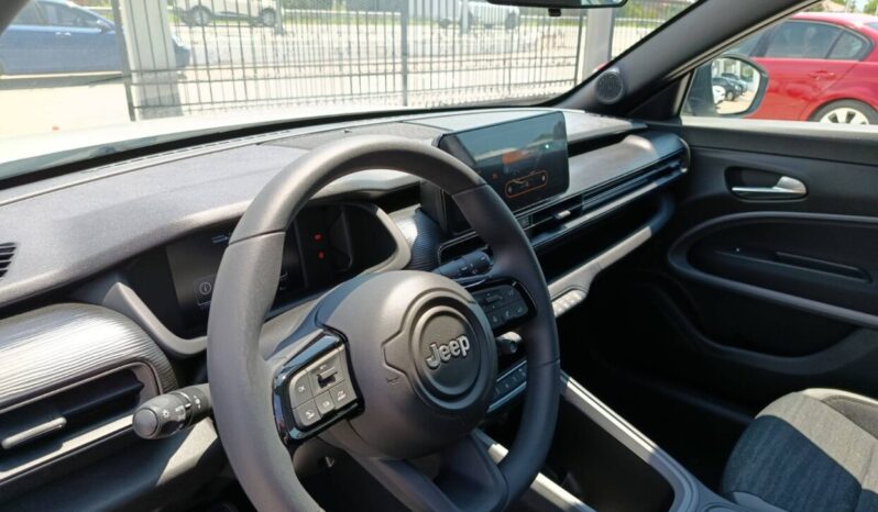 Jeep AVENGER 1.2 110HP MHEV DCT LONGITUDE full
