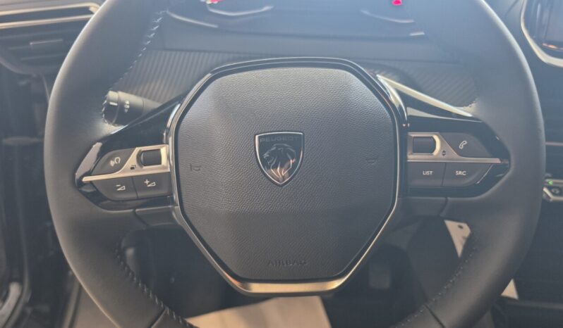 PEUGEOT 2008 FL 1.2 100hp STYLE full