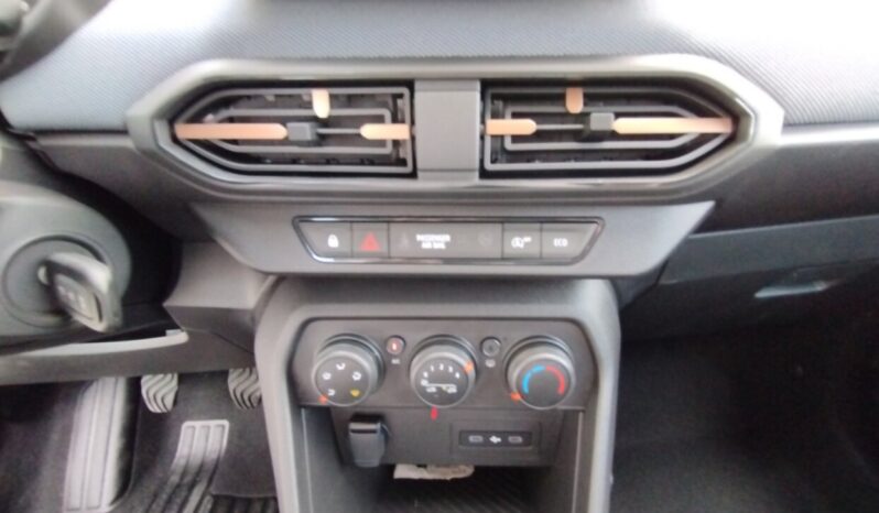 DACIA SANDERO STEPWAY EXPRESSION ECO-G 120hp full