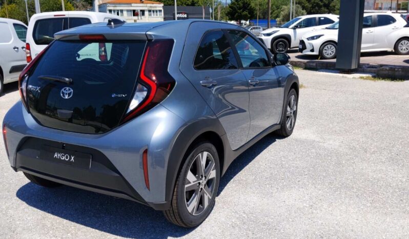 TOYOTA AYGO Cross(X) 1.5PHDF 116hp X-STYLE PLUS full