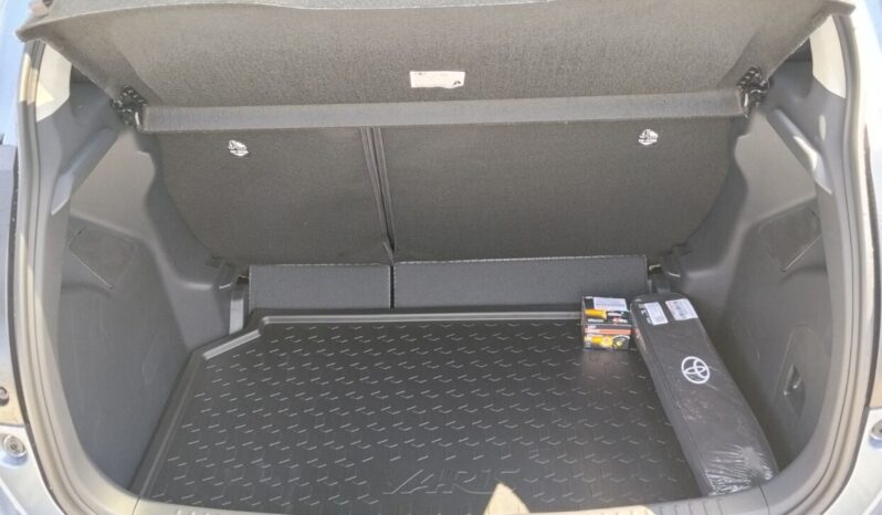Toyota Yaris 1.5HDF 116hp Style Smart Connect full