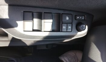 Toyota Yaris 1.5HDF 116hp Style Smart Connect full