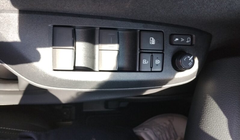 Toyota Yaris 1.5HDF 116hp Style Smart Connect full