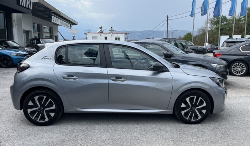 PEUGEOT 208 FL 1.2 100hp STYLE full