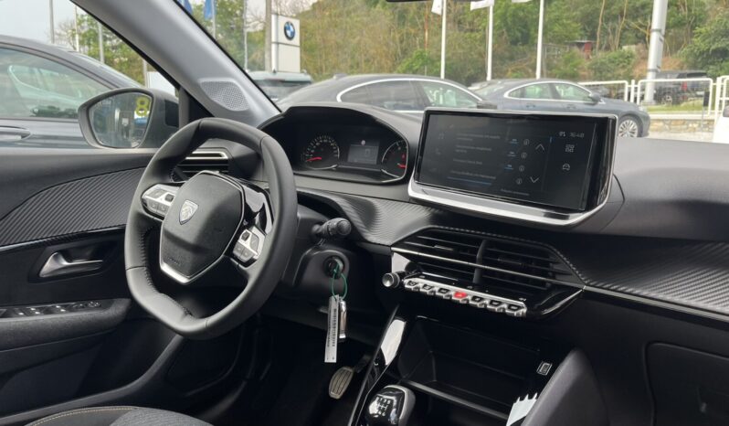 PEUGEOT 208 FL 1.2 100hp STYLE full