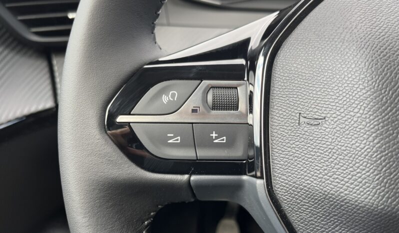 PEUGEOT 208 FL 1.2 100hp STYLE full