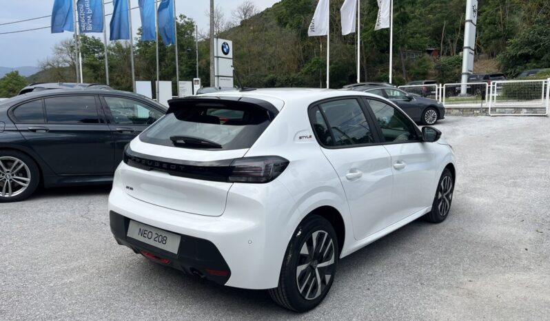 PEUGEOT 208 FL 1.2 100hp STYLE full