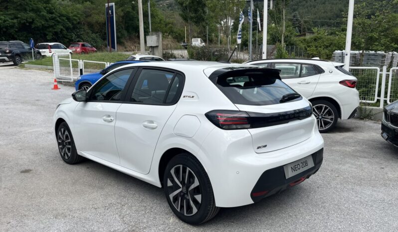 PEUGEOT 208 FL 1.2 100hp STYLE full