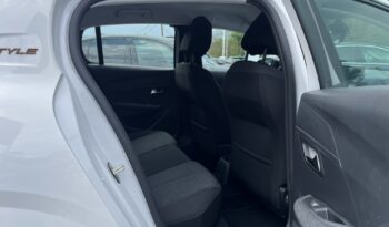 PEUGEOT 208 FL 1.2 100hp STYLE full