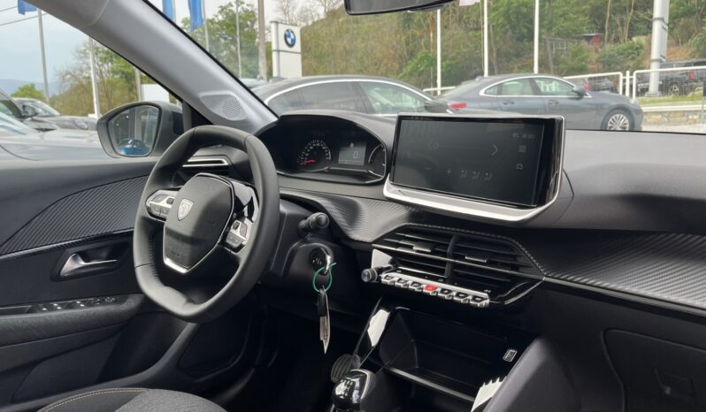PEUGEOT 208 FL 1.2 100hp STYLE full