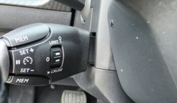 Peugeot 208 Style 1.2 Hybrid 110 e-DCS6 full