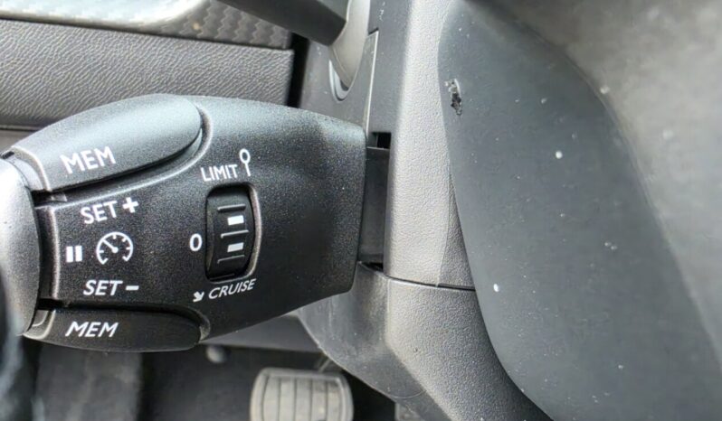 Peugeot 208 Style 1.2 Hybrid 110 e-DCS6 full