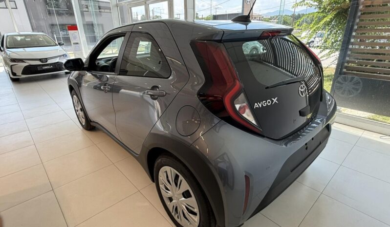 Toyota AYGO Cross(X) 1.5P HDF 116hp X-PLAY full