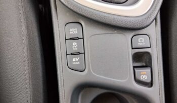 Toyota Yaris 1.5 HDF 116hp Active Plus full