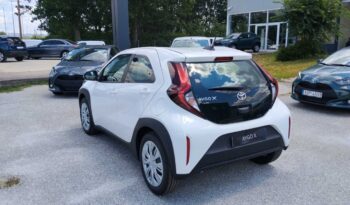 TOYOTA AYGO Cross(X) 1.5P HDF 116hp X-PLAY full