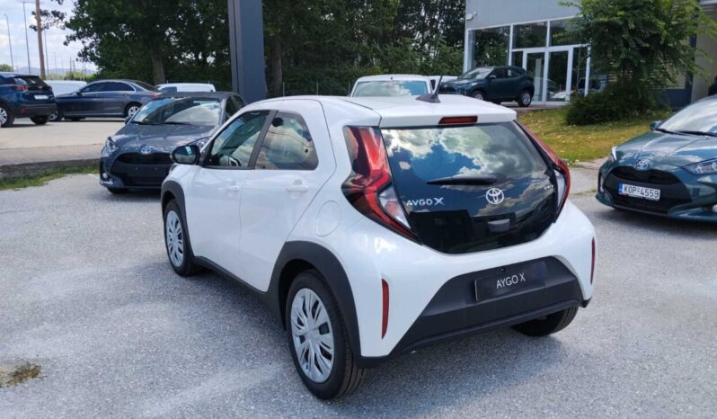 TOYOTA AYGO Cross(X) 1.5P HDF 116hp X-PLAY full