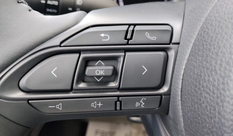 Toyota Yaris Cross 1.5 HDF 130hp Style Bi-tone full