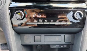 Toyota Yaris Cross 1.5 HDF 130hp Style Bi-tone full