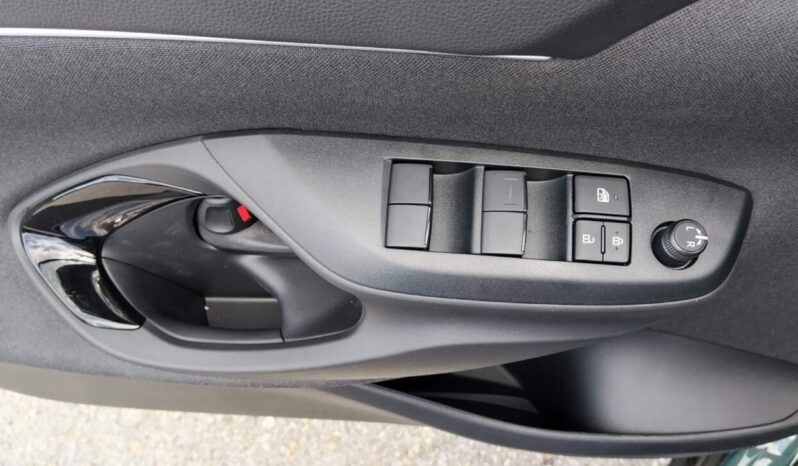 Toyota Yaris Cross 1.5 HDF 130hp Style Bi-tone full