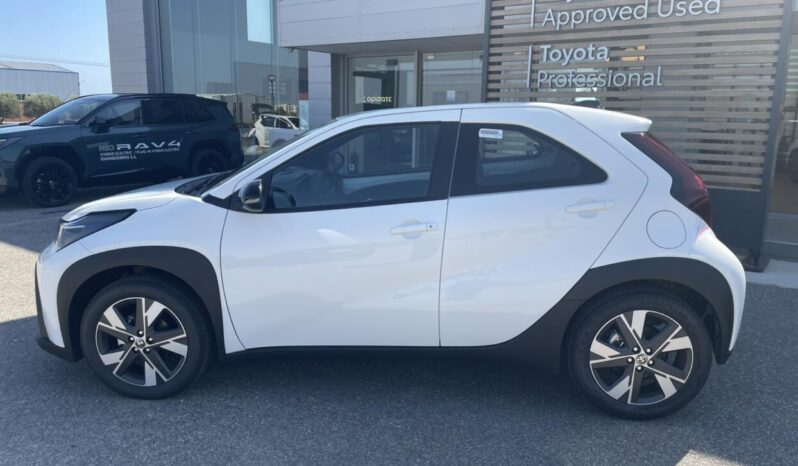 TOYOTA AYGO Cross(X) 1.5PHDF 116hp X-STYLE PLUS full