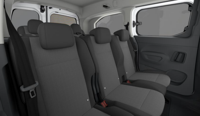 Toyota PROACE CITY VERSO L2 1.2T 110hp Shuttle/7s full