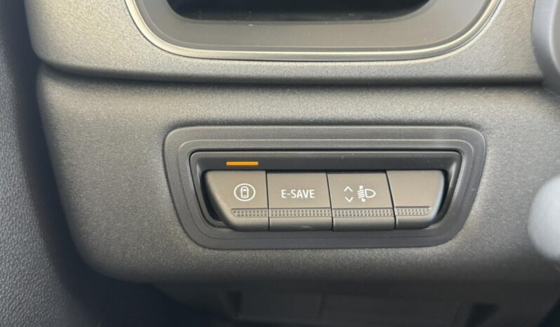 Renault Captur 1.8 Techno E-Tech 160hp full