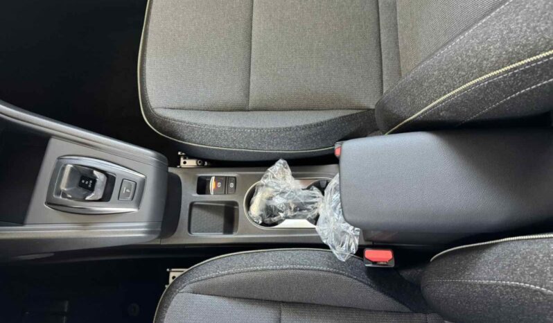 Renault Captur 1.8 Techno E-Tech 160hp full