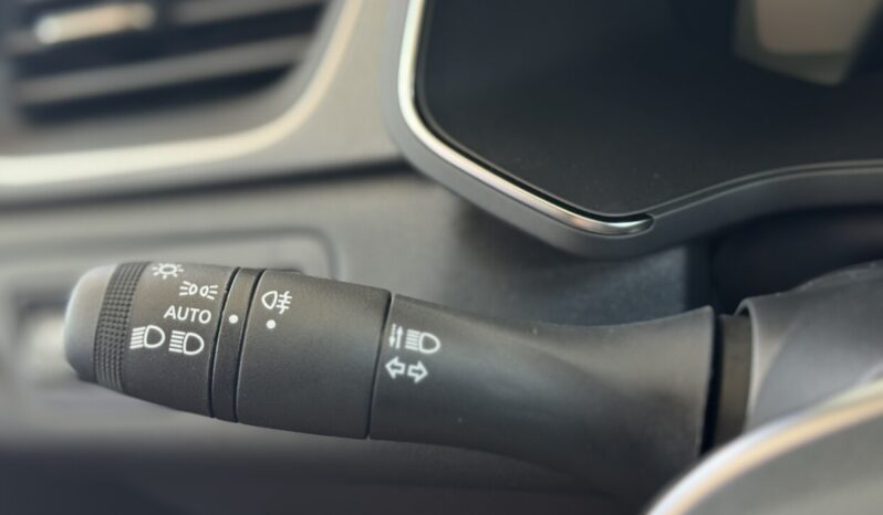 Renault Captur 1.8 Techno E-Tech 160hp full