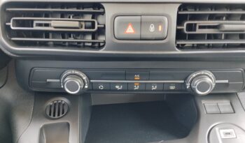 Toyota PROACE CITY VERSO L2 1.2T 110hp Shuttle/7s full