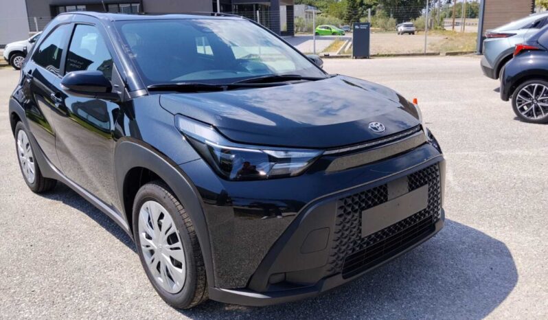 Toyota AYGO Cross(X) 1.5P HDF 116hp X-PLAY full