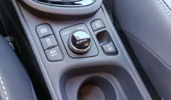Toyota Yaris Cross 1.5 HDF 130hp AWD Premier Edition full