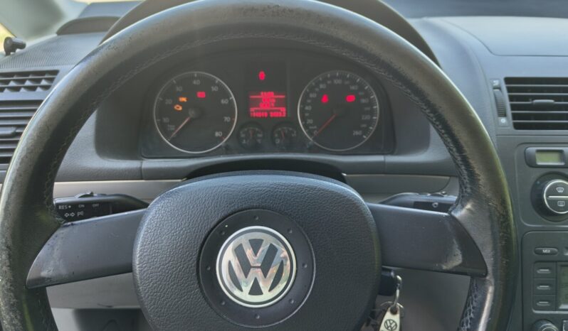 Volkswagen Touran 1.6 BENZINH 102hp full