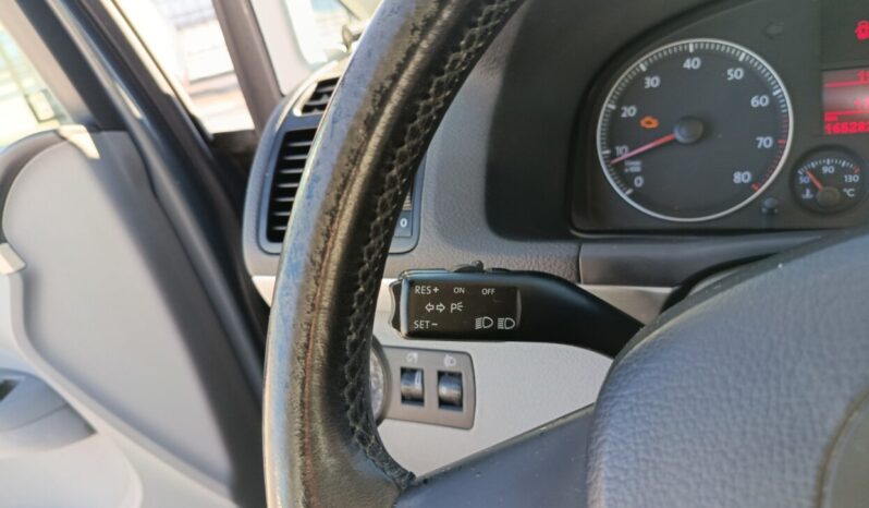 Volkswagen Touran 1.6 BENZINH 102hp full