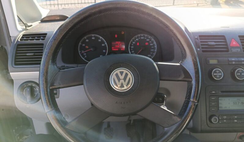 Volkswagen Touran 1.6 BENZINH 102hp full