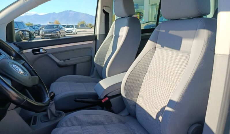 Volkswagen Touran 1.6 BENZINH 102hp full