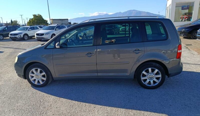Volkswagen Touran 1.6 BENZINH 102hp full