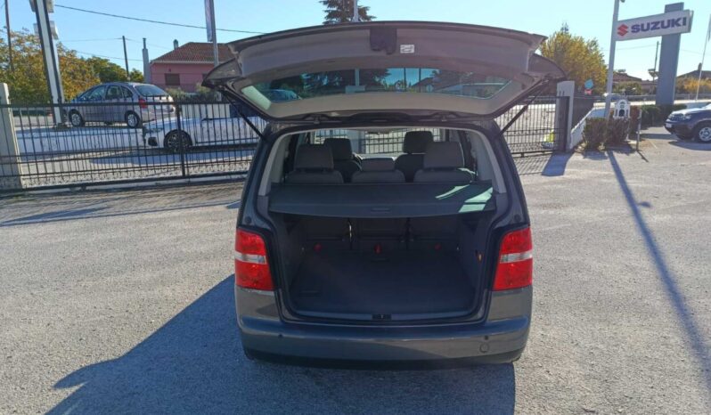 Volkswagen Touran 1.6 BENZINH 102hp full