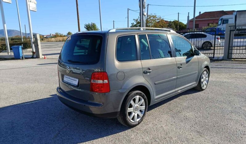 Volkswagen Touran 1.6 BENZINH 102hp full