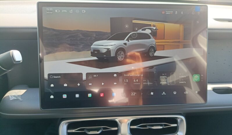 Leapmotor B10 REEV Design Plug-in Hybrid full