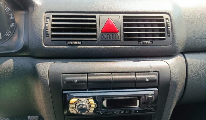 SKODA OCTAVIA 1.4 BENZINH 75hp full