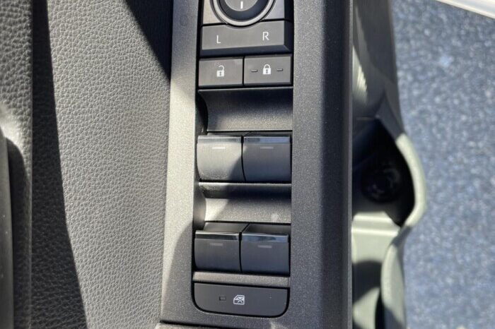 TOYOTA HILUX DC 4X4 2.8D 204hp 48V ADVANCE A/T full