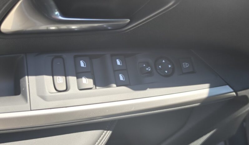 PEUGEOT 3008 HYBRID 145 e-DCS6 STYLE full