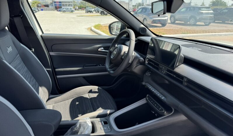 Jeep AVENGER 1.2 110HP MHEV DCT LONGITUDE full