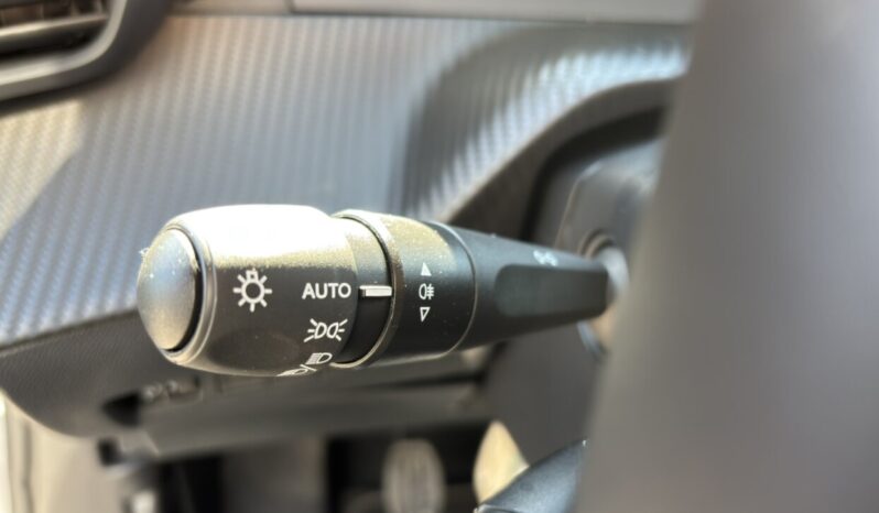 PEUGEOT 2008 FL 1.2 STYLE 100HP full