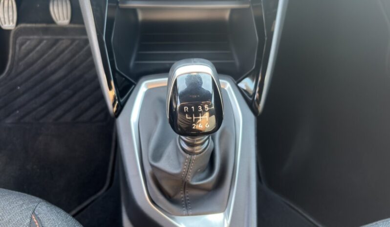 PEUGEOT 2008 FL 1.2 STYLE 100HP full