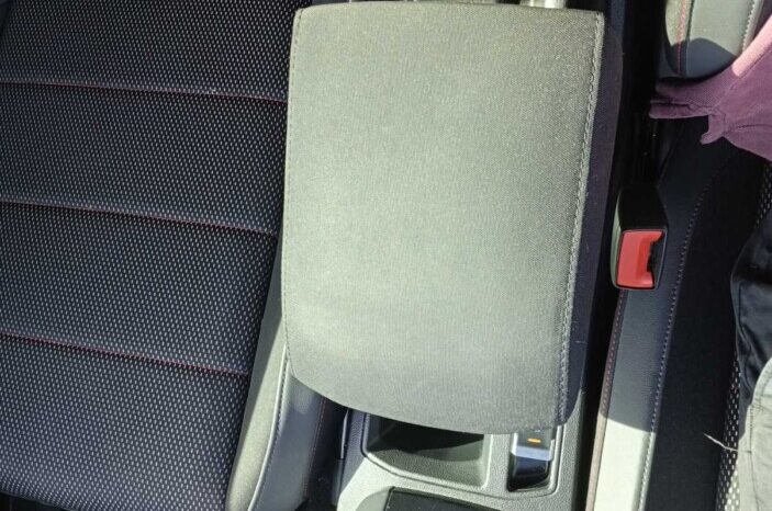 Volkswagen T-ROC 1.5 TFSI 150hp full